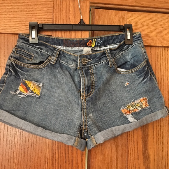Mudd Pants - ☮️✌️❤️ festival ready Jean shorts!